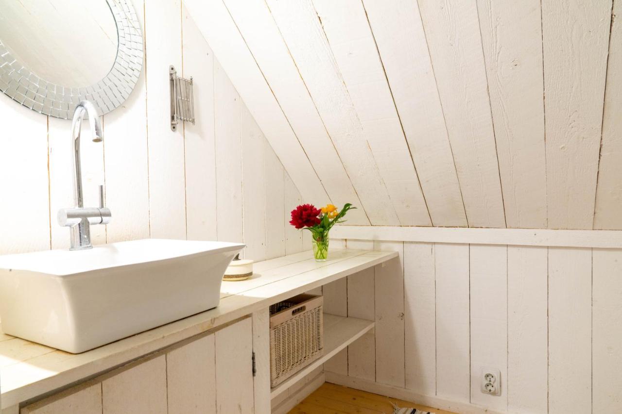 Muhu Namaste Apartment Simisti ภายนอก รูปภาพ